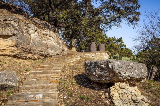 5255 Lookout Ridge DR, Marble Falls, TX 78654