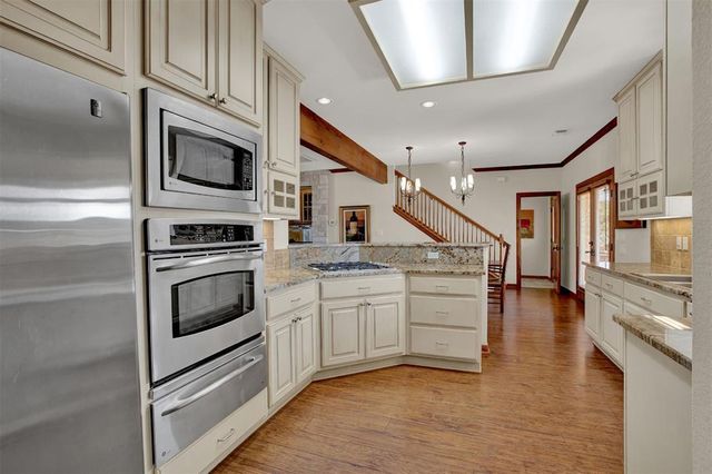 5255 Lookout Ridge DR, Marble Falls, TX 78654