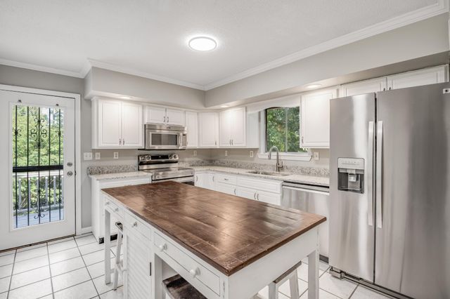 3412 Amber Avenue, Chattanooga, TN 37412