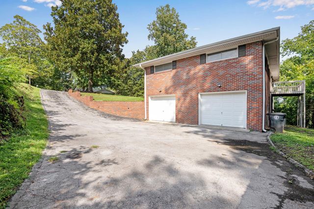3412 Amber Avenue, Chattanooga, TN 37412