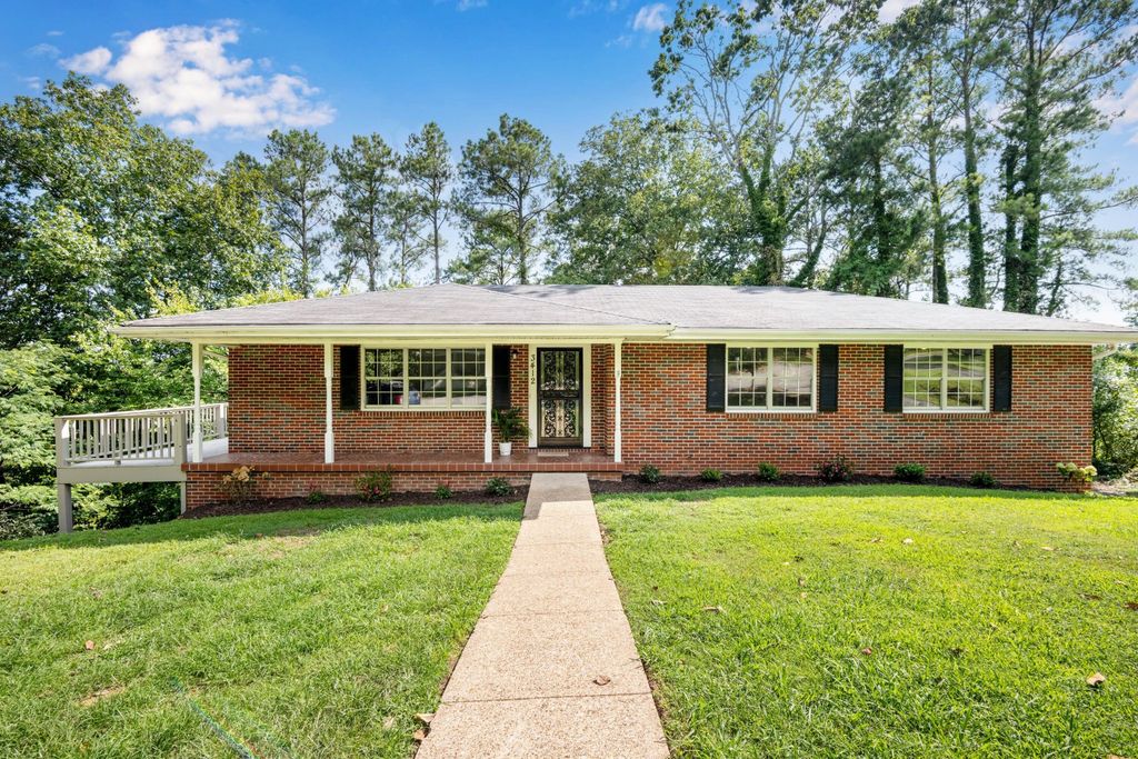 3412 Amber Avenue, Chattanooga, TN 37412