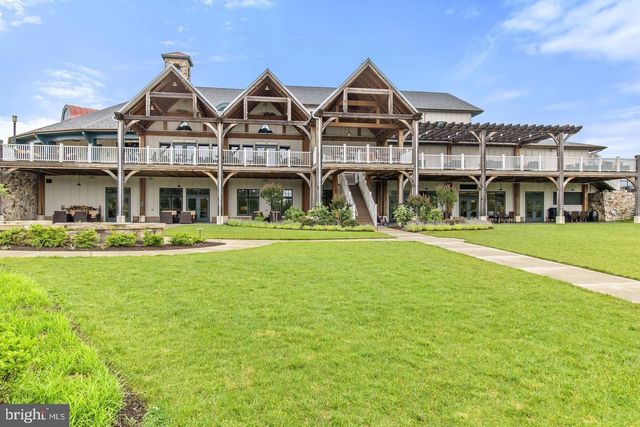 141 BURKWOOD TER, Lake Frederick, VA 22630