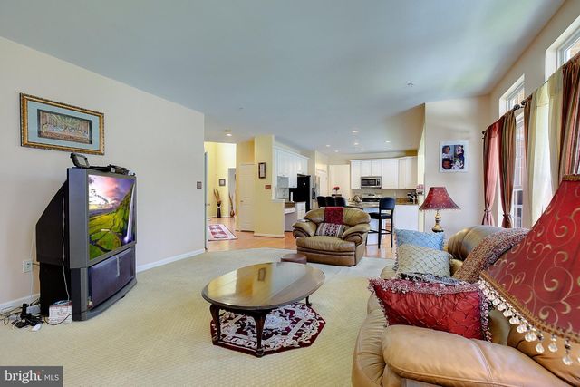 5714 EDGE AVE, Lanham, MD 20706