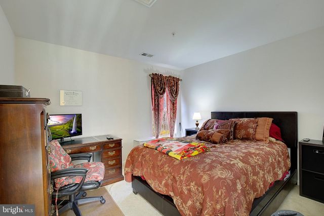 5714 EDGE AVE, Lanham, MD 20706