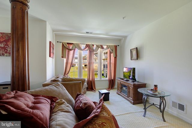 5714 EDGE AVE, Lanham, MD 20706