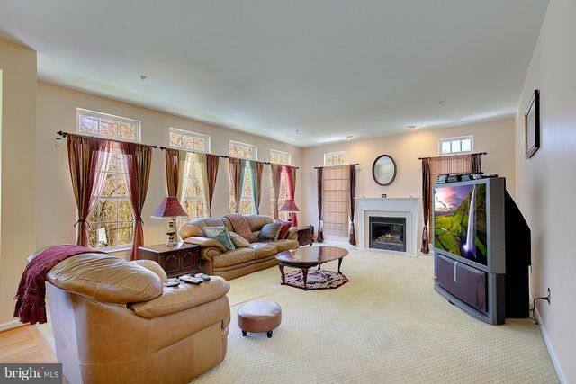 5714 EDGE AVE, Lanham, MD 20706