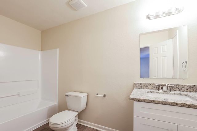 339 Remington Creek Drive, Houston, TX 77073