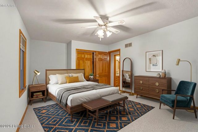 3000 Paddock Ln, La Grange, KY 40031