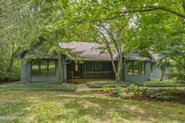 3000 Paddock Ln, La Grange, KY 40031