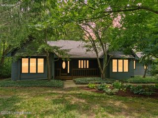 3000 Paddock Ln, La Grange, KY 40031
