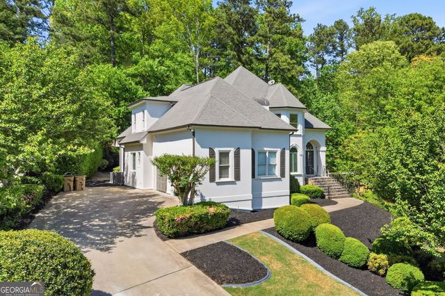 426 Clubview Drive, Woodstock, GA 30189