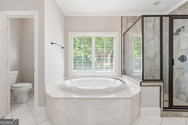 426 Clubview Drive, Woodstock, GA 30189