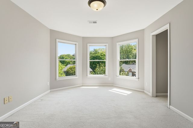 426 Clubview Drive, Woodstock, GA 30189