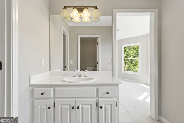 426 Clubview Drive, Woodstock, GA 30189