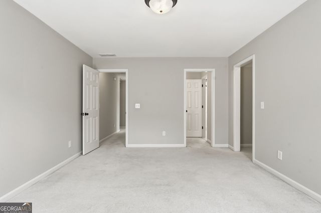 426 Clubview Drive, Woodstock, GA 30189