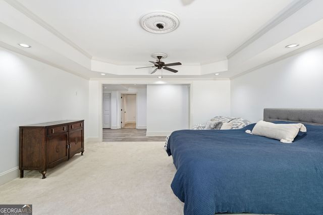 426 Clubview Drive, Woodstock, GA 30189