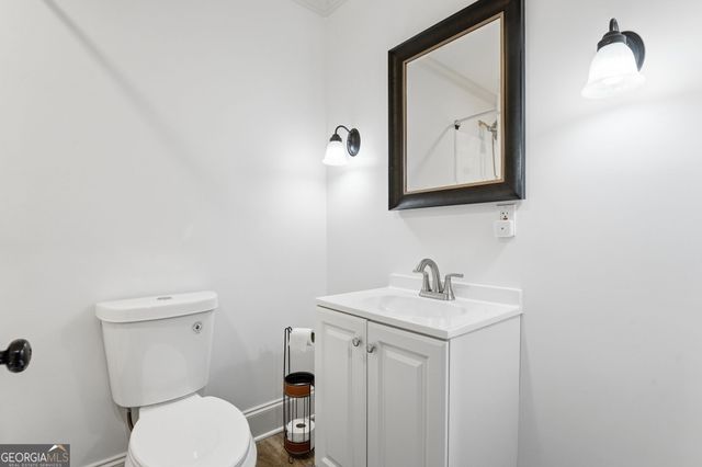 426 Clubview Drive, Woodstock, GA 30189