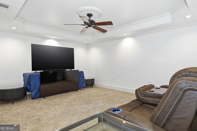 426 Clubview Drive, Woodstock, GA 30189