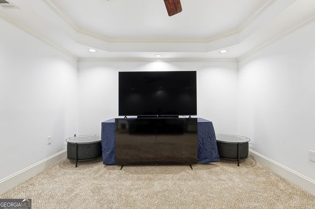 426 Clubview Drive, Woodstock, GA 30189