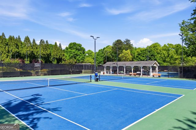 426 Clubview Drive, Woodstock, GA 30189