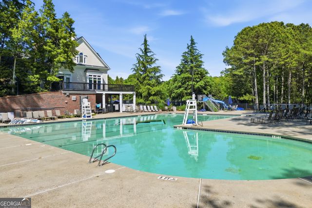 426 Clubview Drive, Woodstock, GA 30189