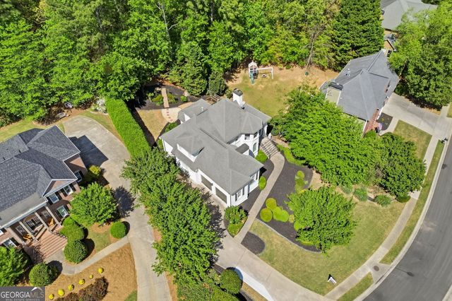 426 Clubview Drive, Woodstock, GA 30189