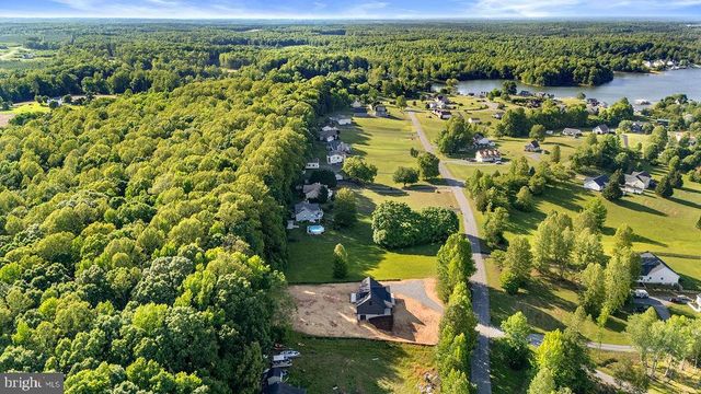 201 SECLUSION SHORES DR, Mineral, VA 23117