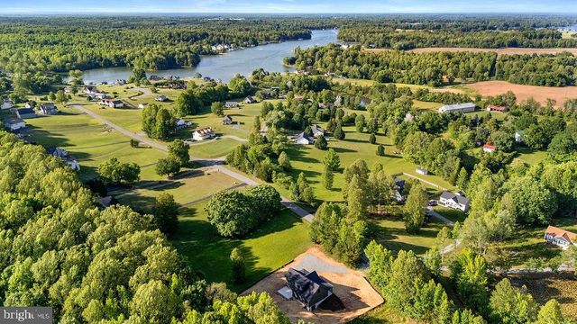 201 SECLUSION SHORES DR, Mineral, VA 23117