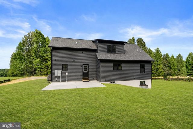 201 SECLUSION SHORES DR, Mineral, VA 23117