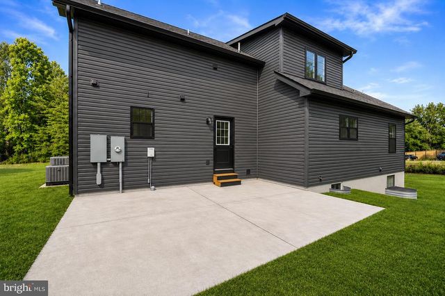 201 SECLUSION SHORES DR, Mineral, VA 23117