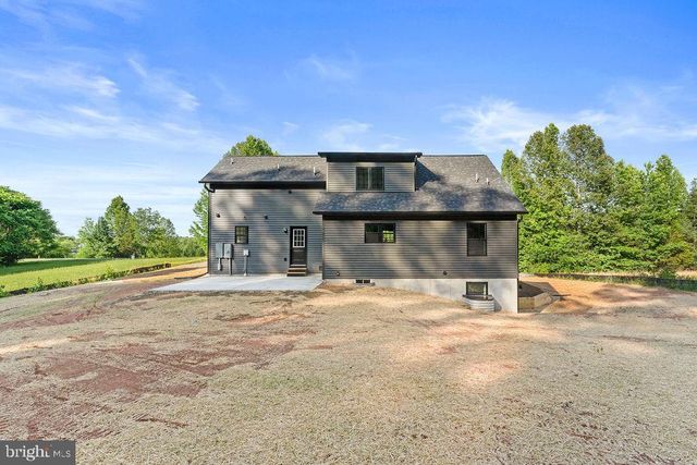 201 SECLUSION SHORES DR, Mineral, VA 23117