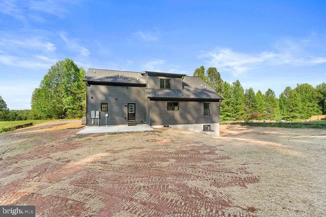 201 SECLUSION SHORES DR, Mineral, VA 23117