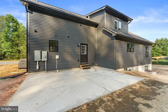 201 SECLUSION SHORES DR, Mineral, VA 23117