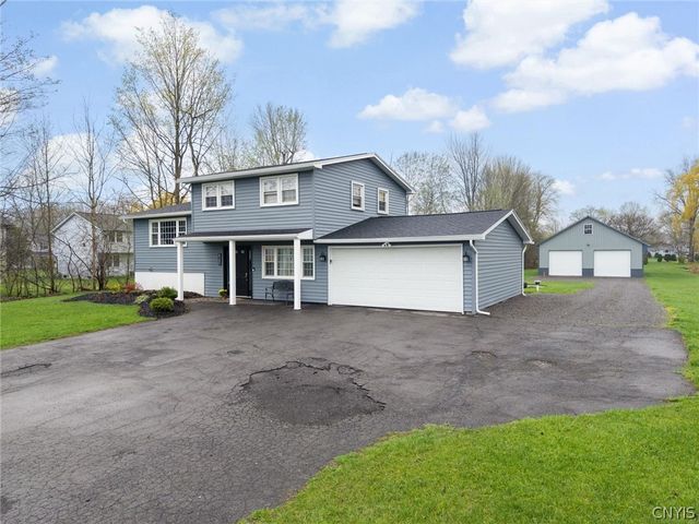 8305 Sandra Avenue, Cicero, NY 13039