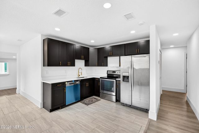 9430 NORFOLK Boulevard, Jacksonville, FL 32208