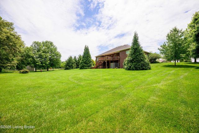 330 Stonebriar Dr, Elizabethtown, KY 42701