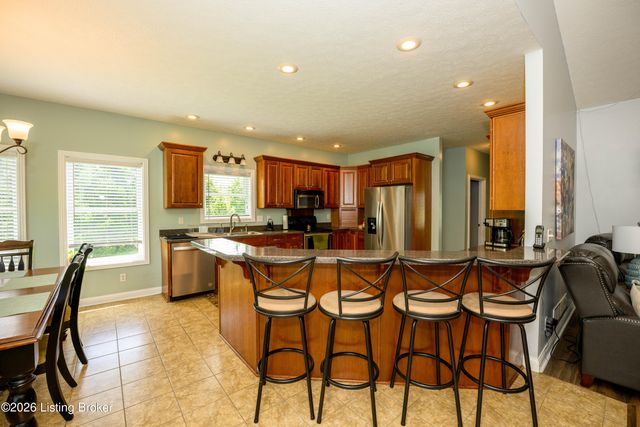 330 Stonebriar Dr, Elizabethtown, KY 42701