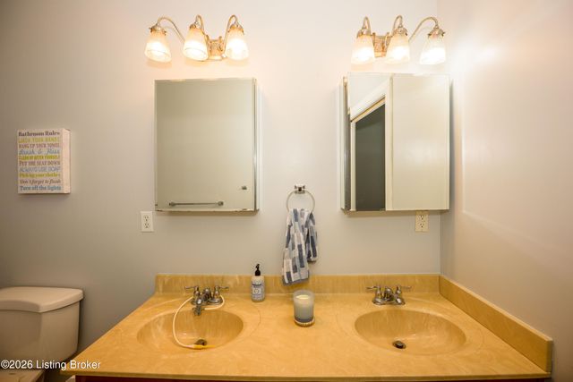 330 Stonebriar Dr, Elizabethtown, KY 42701