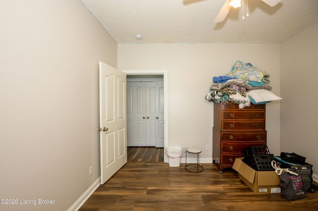 330 Stonebriar Dr, Elizabethtown, KY 42701