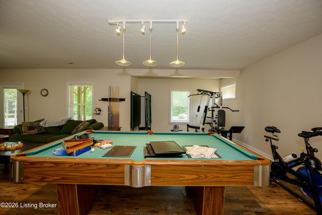 330 Stonebriar Dr, Elizabethtown, KY 42701