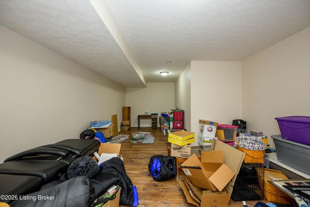 330 Stonebriar Dr, Elizabethtown, KY 42701
