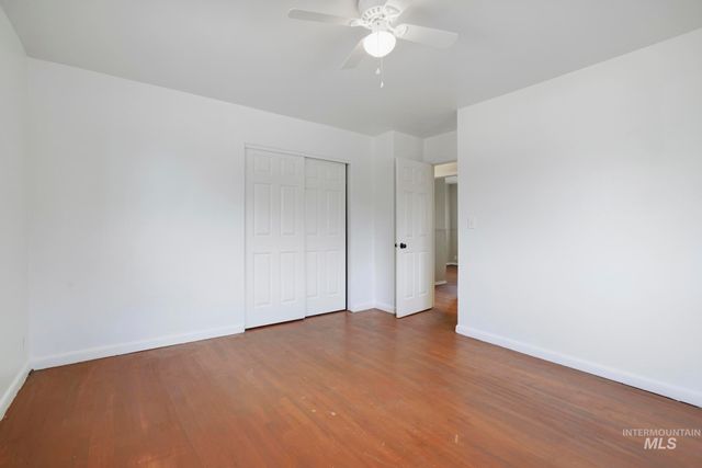 327 Monroe St, Twin Falls, ID 83301