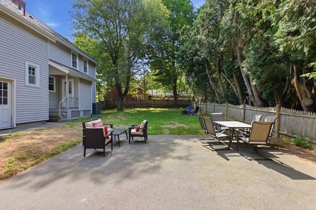 443 Summer Ave, Reading, MA 01867