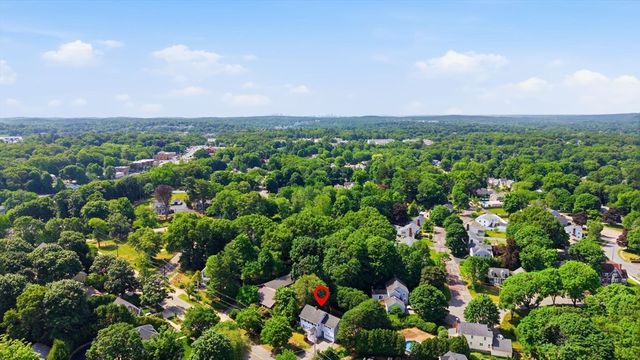 443 Summer Ave, Reading, MA 01867