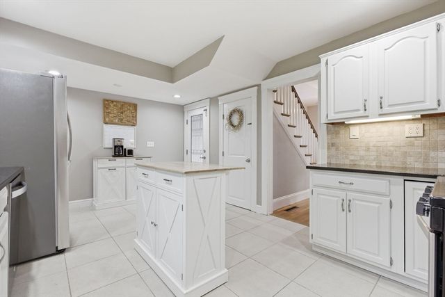 443 Summer Ave, Reading, MA 01867
