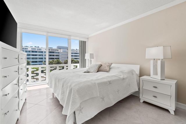 2760 S Ocean Boulevard 313, Palm Beach, FL 33480