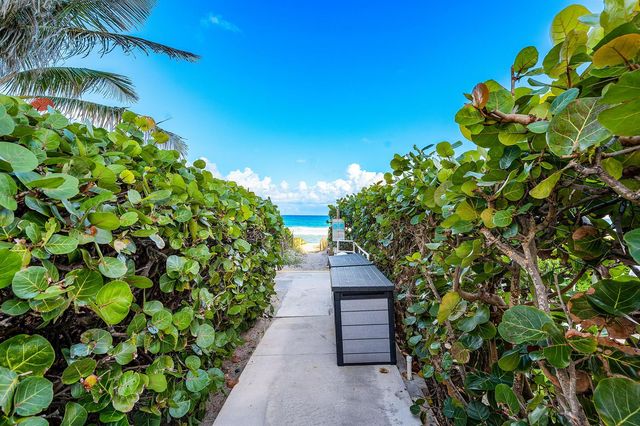2760 S Ocean Boulevard 313, Palm Beach, FL 33480