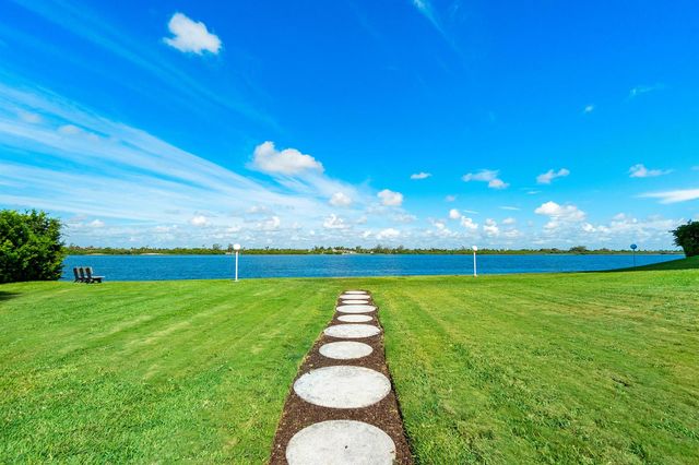2760 S Ocean Boulevard 313, Palm Beach, FL 33480