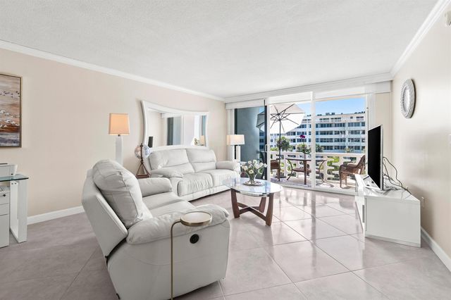 2760 S Ocean Boulevard 313, Palm Beach, FL 33480