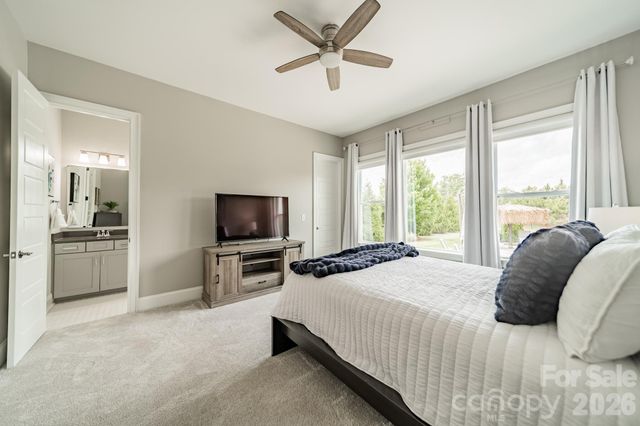 417 Wheatberry Hill Drive, Matthews, NC 28104